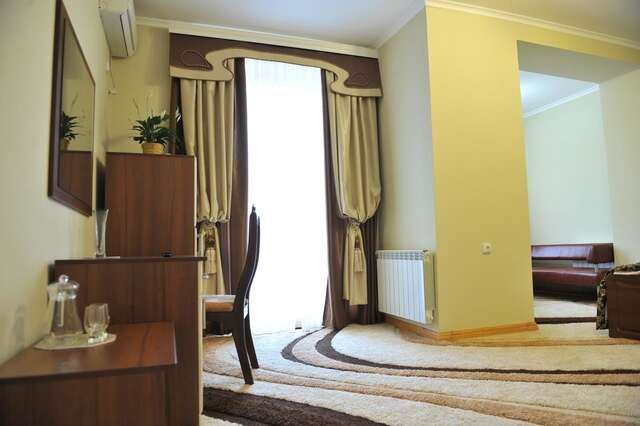 Отель Отель Андинна Черновцы-16